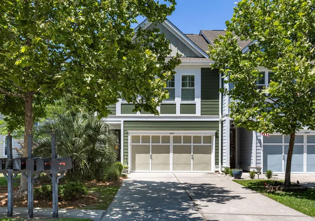 Homes for sale in Mount Pleasant, SC | 2049 Kings Gate Ln, Mount Pleasant, SC 29466 | MLS# 26014971