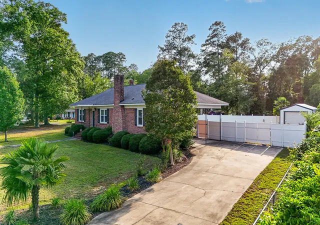 Homes for sale in Bamberg, SC | 56 Woodlawn Ter, Bamberg, SC 29003 | MLS# 26018198
