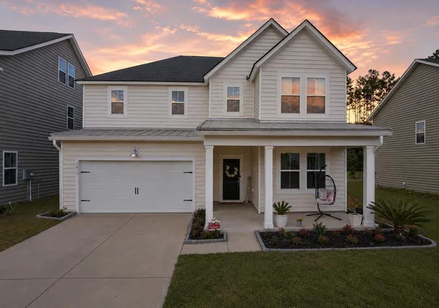 Photo 2 of Single family home for sale at 1037 Fitzgerald Ct, Summerville, SC 29485 | MLS# 26023086 | Listing updated on 2026-09-17