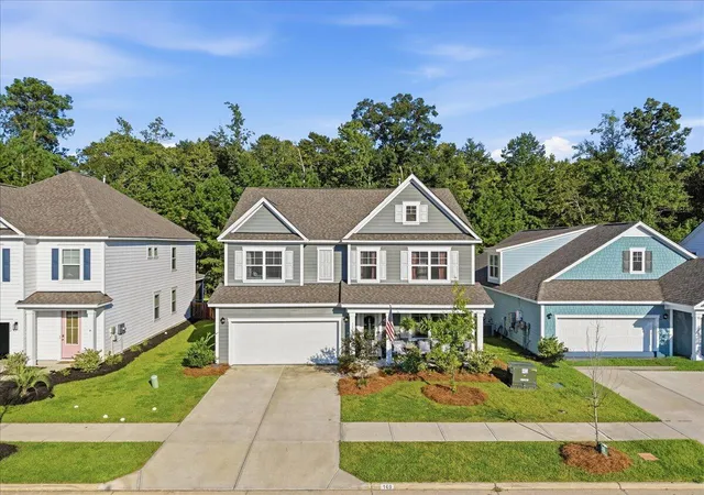 Photo 3 of Single family home for sale at 160 Cherry Grv Dr, Summerville, SC 29483 | MLS# 26022176 | Listing updated on 2026-09-04