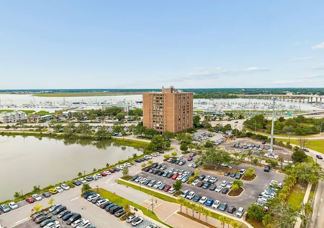Photo 61 of Townhouse for sale at 14 Lockwood Dr #7abg, Charleston, SC 29401 | MLS# 26017971 | Listing updated on 2026-09-06