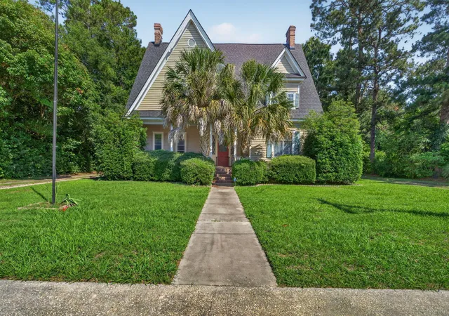 Photo 2 of Multi family home for sale at 650 Hampton St, Elloree, SC 29047 | MLS# 26022522 | Listing updated on 2026-09-03