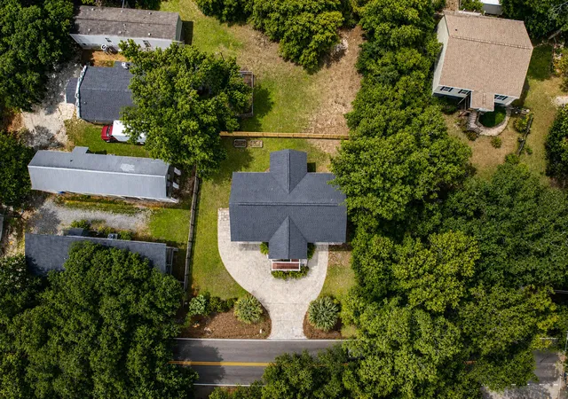 Photo 4 of Single family home for sale at 710 Riverland Dr, Charleston, SC 29412 | MLS# 26018871 | Listing updated on 2026-08-19