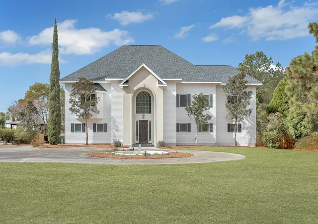 Photo 2 of Single family home for sale at 2030 W Lake Shore Dr, Pinopolis, SC 29469 | MLS# 26006417 | Listing updated on 2026-08-15