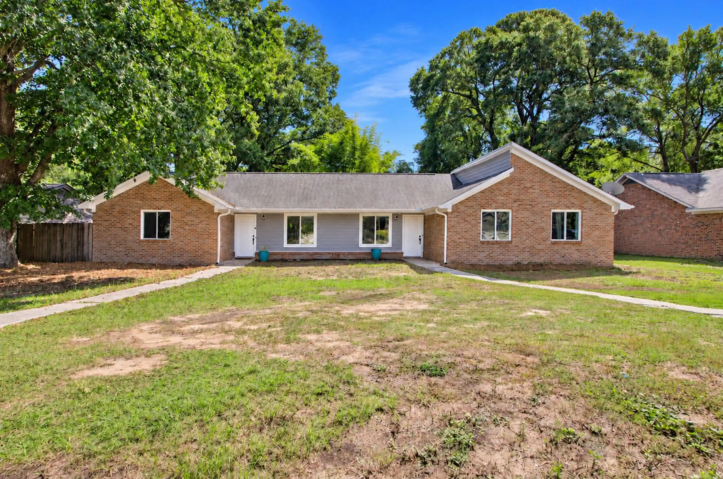 Photo 1 of Multi family home for sale at 1333 Fort Johnson Rd #A AND B, Charleston, SC 29412 | MLS# 26028603 | Listing updated on 2026-10-22