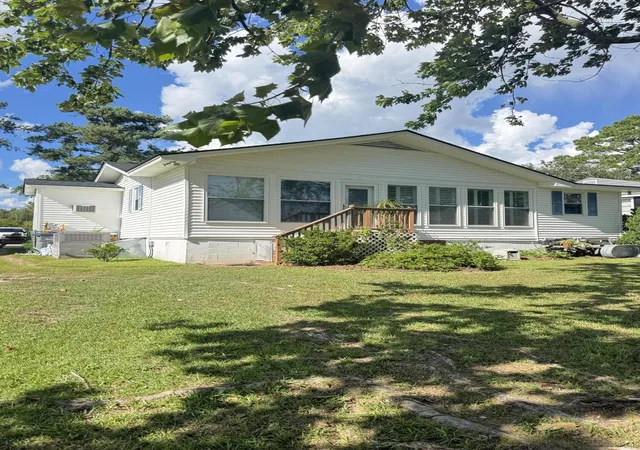 Photo 2 of Single family home for sale at 1665 Taw Caw Dr, Summerton, SC 29148 | MLS# 26022761 | Listing updated on 2026-08-11