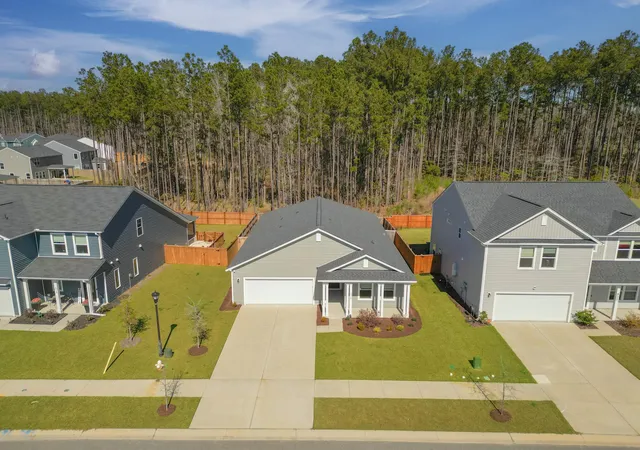 Photo 2 of Single family home for sale at 4316 Cotton Flt Rd, Summerville, SC 29485 | MLS# 26024549 | Listing updated on 2026-10-02