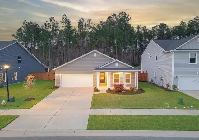Photo 3 of Single family home for sale at 4316 Cotton Flt Rd, Summerville, SC 29485 | MLS# 26024549 | Listing updated on 2026-10-02