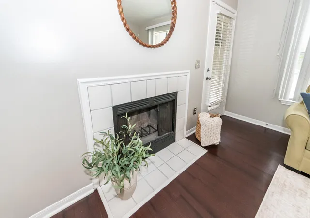 Photo 3 of Townhouse for sale at 2011 N Hwy 17 #2100q, Mount Pleasant, SC 29466 | MLS# 26024410 | Listing updated on 2026-09-02