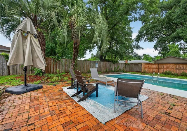 Homes for sale in Hanahan, SC | 5917 Hagood Ave, Hanahan, SC 29410 | MLS# 26016042