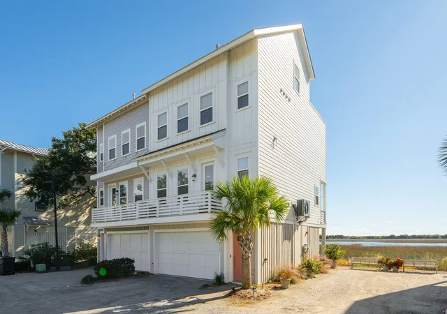 Photo 3 of Townhouse for sale at 2135 Tides End Rd, Charleston, SC 29412 | MLS# 26013921 | Listing updated on 2026-08-04