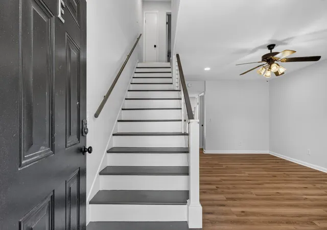 3rd image of 21 Rivers Point Row #Apt 3e, Charleston, SC 29412 | MLS# 26023749