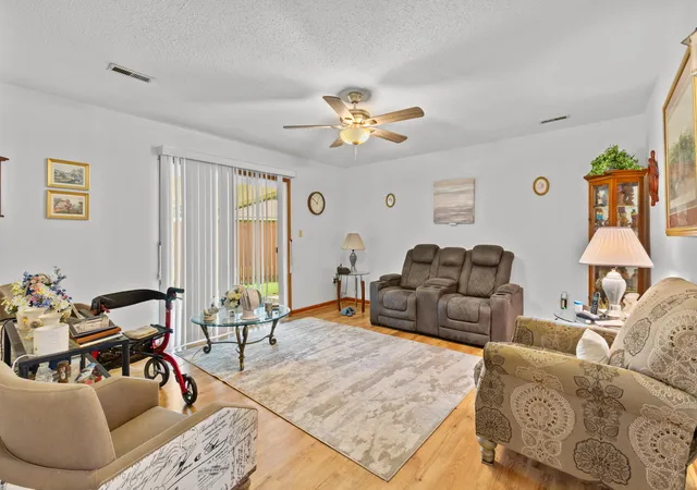 Photo 4 of Single family home for sale at 4935 Foxwood Dr, North Charleston, SC 29418 | MLS# 26024217 | Listing updated on 2026-08-26