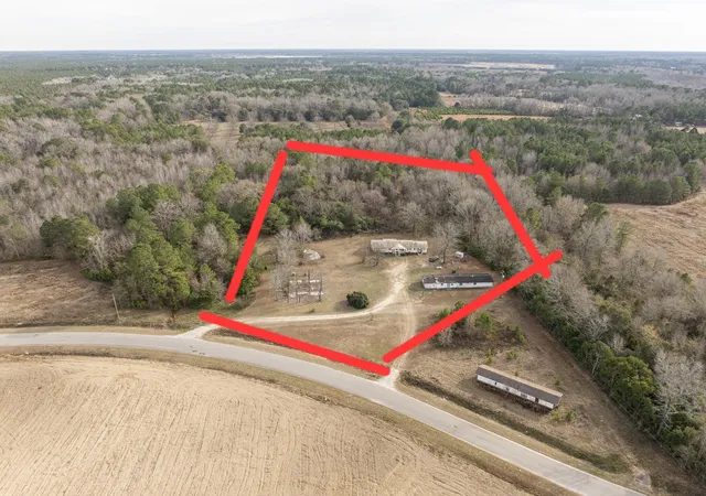 Homes for sale in Eutawville, SC | 245 Acme St, Eutawville, SC 29048 | MLS# 26000214