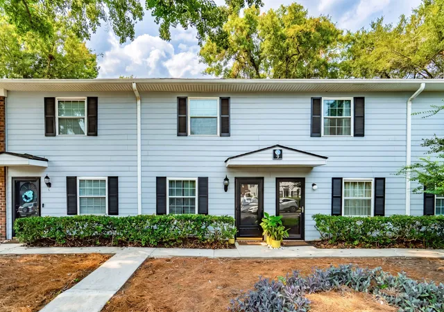 Photo 1 of Townhouse for sale at 21 Rivers Point Row #9d, Charleston, SC 29412 | MLS# 26022884 | Listing updated on 2026-09-10
