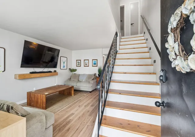 Photo 4 of Townhouse for sale at 21 Rivers Point Row #9d, Charleston, SC 29412 | MLS# 26022884 | Listing updated on 2026-09-10