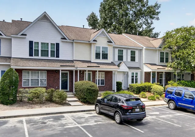 Photo 2 of Townhouse for sale at 7963 Shadow Oak Dr, North Charleston, SC 29406 | MLS# 26024152 | Listing updated on 2026-09-16