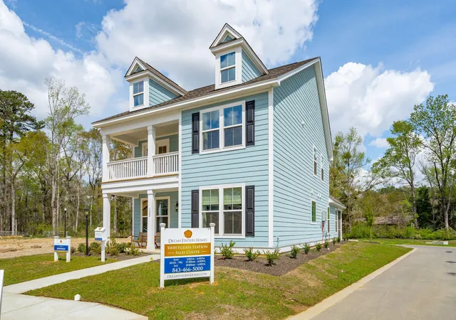 Photo 2 of Sale Pending at 200 Cantona Dr, Summerville, SC 29483 | MLS# 26013170 | Listing updated on 2026-08-18