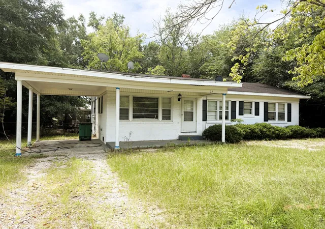 Photo 1 of Single family home for sale at 35 Myrick St, Barnwell, SC 29812 | MLS# 26021246 | Listing updated on 2026-08-04