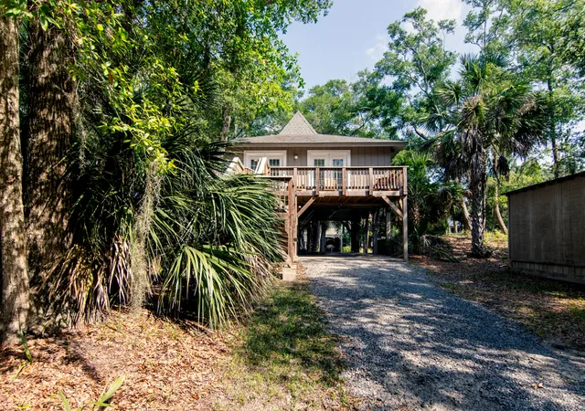 2nd image of 506 Jungle Rd, Edisto Island, SC 29438 | MLS# 26023859