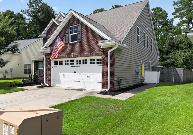 Photo 3 of Single family home for sale at 361 Decatur Dr, Summerville, SC 29486 | MLS# 26020093 | Listing updated on 2026-09-14