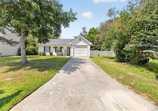 Photo 2 of Single family home for sale at 110 Persimmon Cir, Goose Creek, SC 29445 | MLS# 26024157 | Listing updated on 2026-09-20
