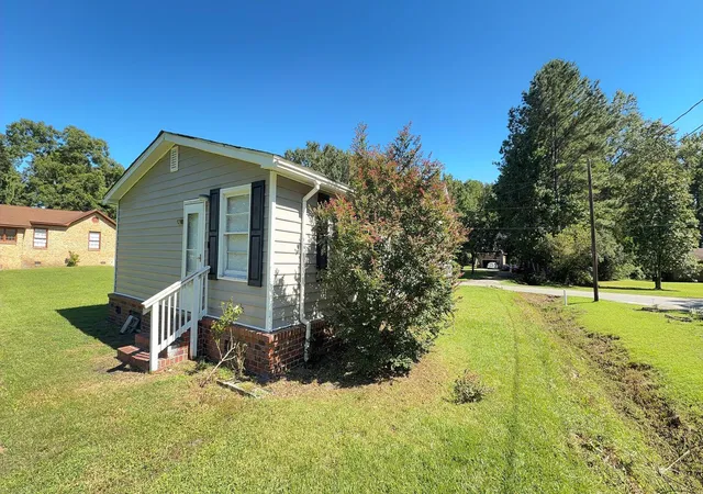 Photo 3 of Single family home for sale at 150 Pidgeon Bay Rd, Summerville, SC 29483 | MLS# 26006569 | Listing updated on 2026-10-01