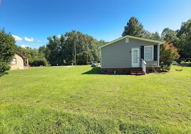 Photo 3 of Single family home for sale at 150 Pidgeon Bay Rd, Summerville, SC 29483 | MLS# 26006569 | Listing updated on 2026-10-01