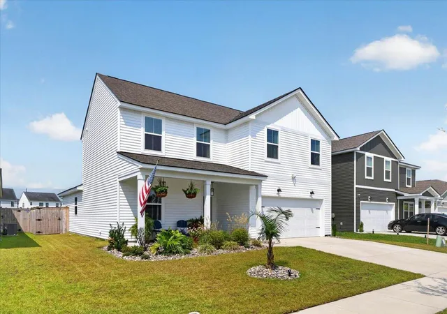 Photo 3 of Single family home for sale at 711 Willow Bark Ct, Summerville, SC 29486 | MLS# 26021837 | Listing updated on 2026-09-27