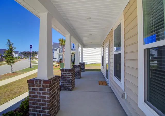 Photo 2 of Single family home for sale at 1123 Fitzgerald Ct, Summerville, SC 29485 | MLS# 26011312 | Listing updated on 2026-10-08