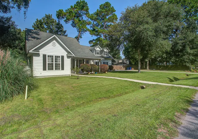 Photo 3 of Single family home for sale at 803 Bunkhouse Dr, Charleston, SC 29414 | MLS# 26023728 | Listing updated on 2026-09-16