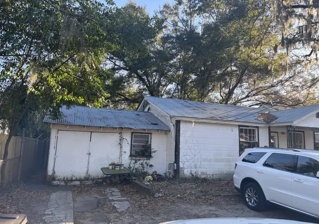 Photo 3 of Multi family home for sale at 1907 Helm Ave, North Charleston, SC 29405 | MLS# 25007542 | Listing updated on 2026-10-06