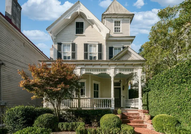 Photo 1 of Single family home for sale at 66 Vanderhorst St, Charleston, SC 29403 | MLS# 26029055 | Listing updated on 2026-10-28