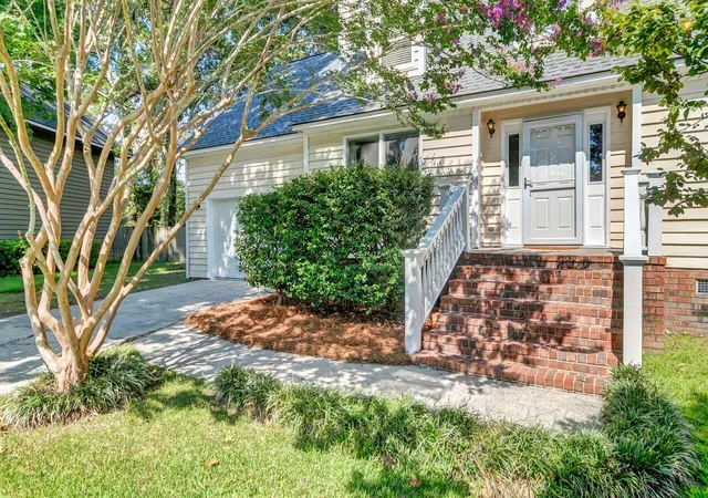 Photo 1 of Single family home for sale at 1885 Paddy Pl, Charleston, SC 29407 | MLS# 26019851 | Listing updated on 2026-09-16