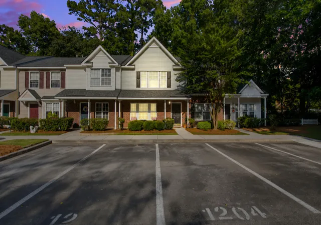2nd image of 1204 Pine Bluff Dr, Summerville, SC 29483 | MLS# 26017294