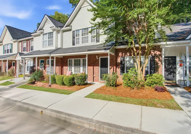 3rd image of 1204 Pine Bluff Dr, Summerville, SC 29483 | MLS# 26017294