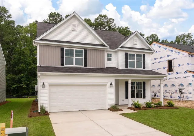 Photo 3 of Sale Pending at 369 Blue Oak Dr, Moncks Corner, SC 29461 | MLS# 26022681 | Listing updated on 2026-10-03