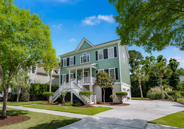 Photo 1 of Single family home for sale at 2623 River Blf Ln, Mount Pleasant, SC 29466 | MLS# 26015697 | Listing updated on 2026-09-16