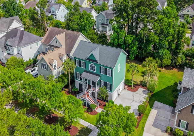 Photo 3 of Single family home for sale at 2623 River Blf Ln, Mount Pleasant, SC 29466 | MLS# 26015697 | Listing updated on 2026-09-16