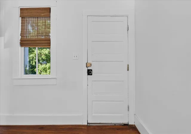 Photo 4 of Townhouse for sale at 65 Vanderhorst St #Apt F, Charleston, SC 29403 | MLS# 26019048 | Listing updated on 2026-09-18