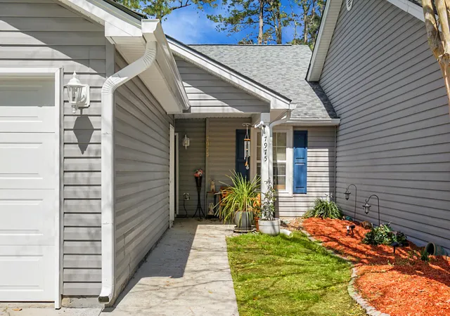 Photo 3 of Townhouse for sale at 7975 Vermont Rd, North Charleston, SC 29418 | MLS# 26007993 | Listing updated on 2026-09-14