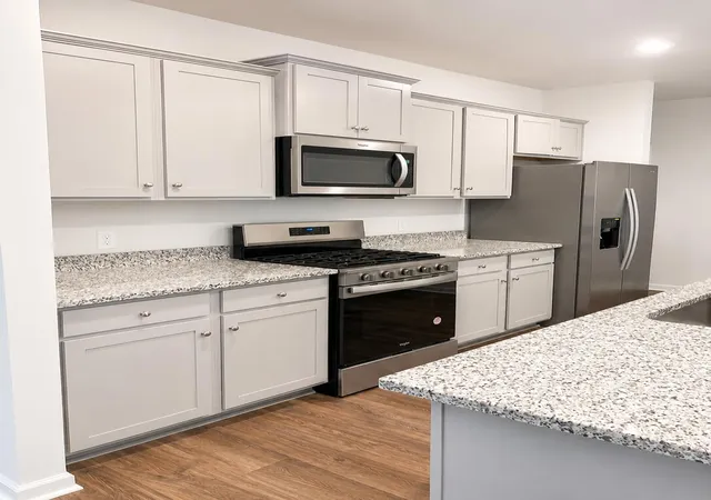 Photo 3 of Single family home for sale at 712 Long Blf Rd, Summerville, SC 29486 | MLS# 26021340 | Listing updated on 2026-10-08