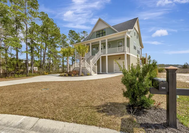 Photo 4 of Single family home for sale at 1026 Jervey Point Rd, Charleston, SC 29492 | MLS# 26016784 | Listing updated on 2026-08-04
