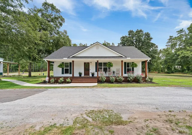 1st image of 136 Thirteen Wy, Cross, SC 29436 | MLS# 26018462