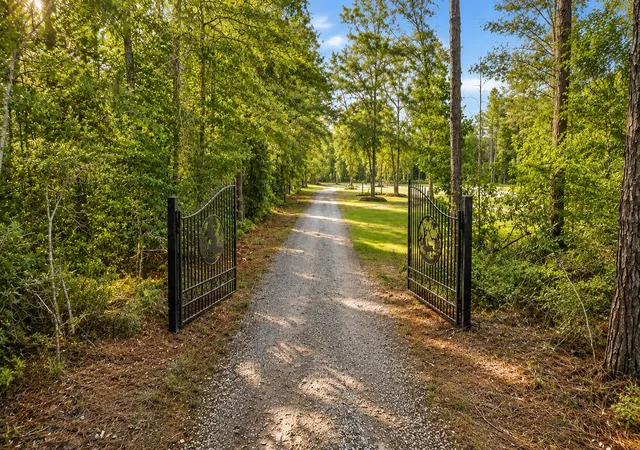 2nd image of 136 Thirteen Wy, Cross, SC 29436 | MLS# 26018462