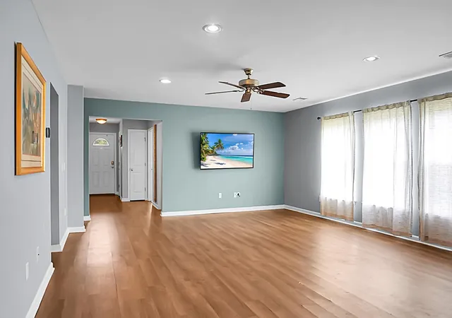Photo 4 of Single family home for sale at 515 Evening Shade Dr, Moncks Corner, SC 29461 | MLS# 26021025 | Listing updated on 2026-09-19