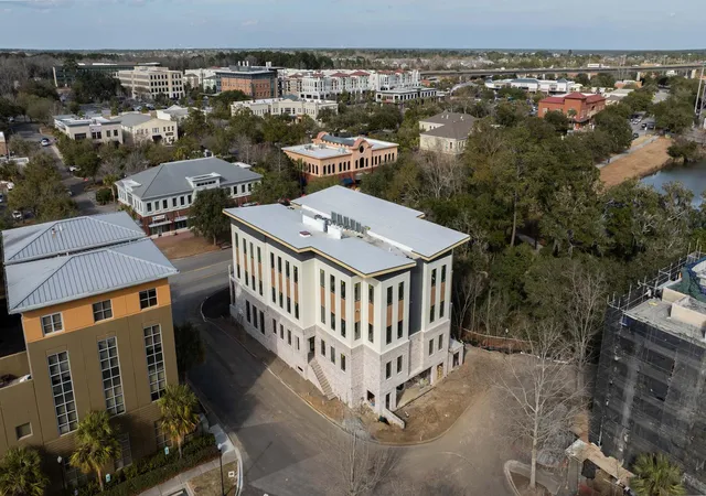 Homes for sale in Charleston, SC | 211 Seven Farms Dr #302, Charleston, SC 29492 | MLS# 26003754