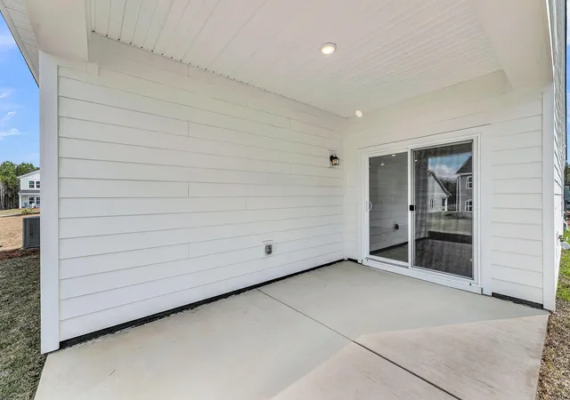 Photo 4 of Sale Pending at 2069 Lavender Bloom Rd, Ravenel, SC 29470 | MLS# 26015751 | Listing updated on 2026-08-04