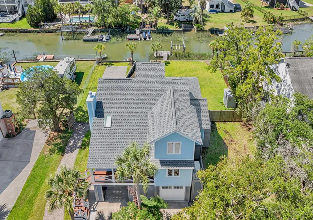 Photo 2 of Single family home for sale at 559 Schooner Rd, Charleston, SC 29412 | MLS# 26022357 | Listing updated on 2026-08-17