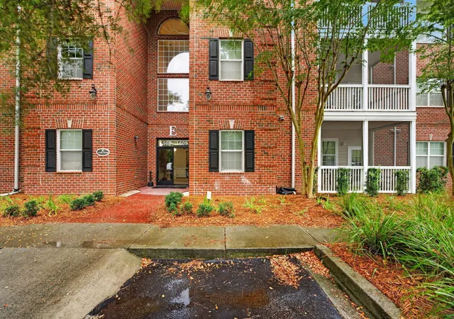 Photo 2 of Townhouse for sale at 1603 Cambridge Lakes Dr #Unit 308e, Mount Pleasant, SC 29464 | MLS# 26024308 | Listing updated on 2026-09-12